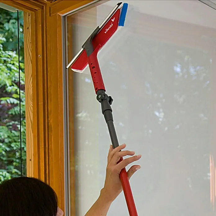 Vileda Fenster-Wischer Teleskop - Mikrofaser, 75 - 130 cm - Anwendungsbeispiel