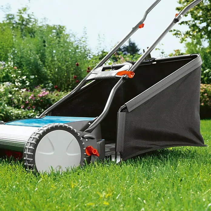 Gardena Košara za ručnu kosilicu - 49 l, Namijenjeno za: Gardena vretenastu kosilicu - Proizvod u upotrebi