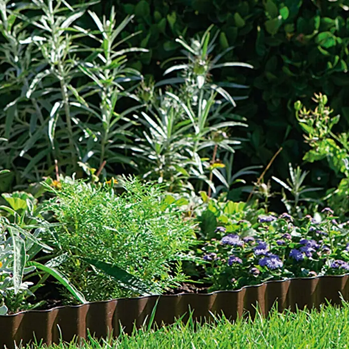 Gardena Ograda za gredice - 9 m x 15 cm - Proizvod u upotrebi