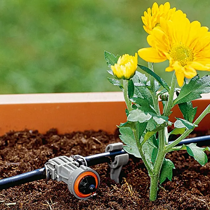 Gardena Micro-Drip Uređaj za navodnjavanje biljaka - 10 Kom., Veličina priključka: ³⁄₁₆″ - Proizvod u upotrebi