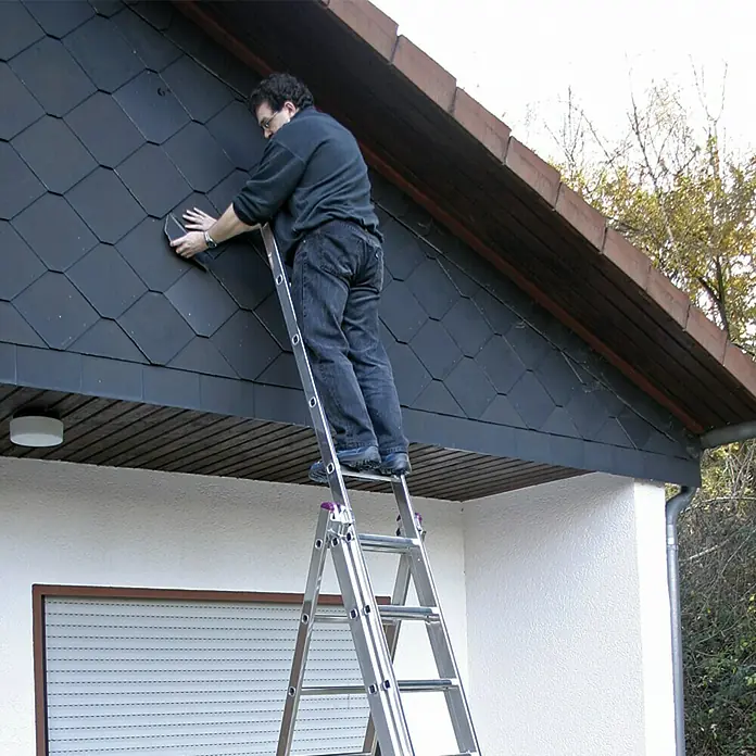 Krause Corda Sprossen-Mehrzweckleiter - Arbeitshöhe: 6,3 m, 3 x 9 Sprossen, Aluminium - Anwendungsbeispiel