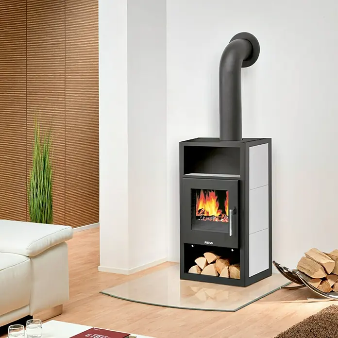 Justus Kaminofen Texas - 6 kW, Raumheizvermögen: 88 m³, Verkleidung: Specksteinkeramik, Schwarz - Stimmungsaufnahme
