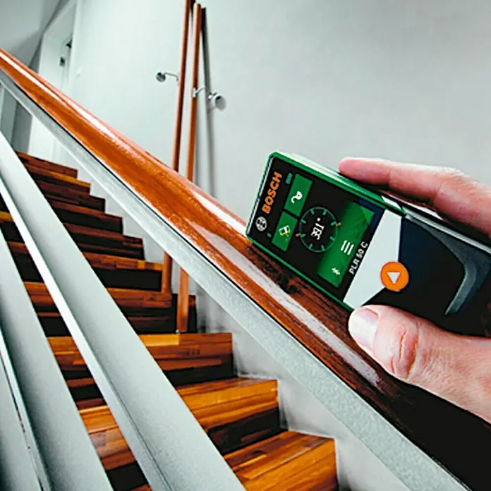 Bosch Medidor de distancia láser PLR 50 C - Gama de medición: 0,05 - 50 m, Bluetooth 4.0, ± 2 mm (distancia)