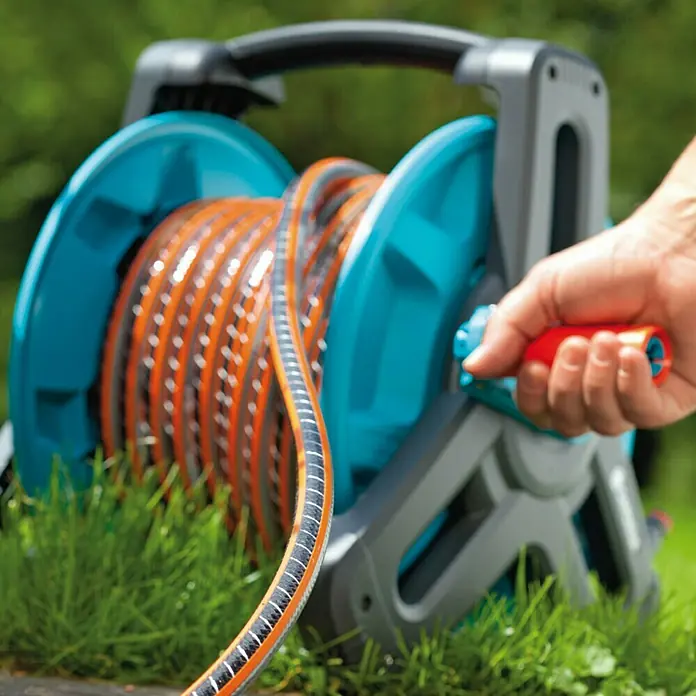 Gardena Crijevo Comfort Flex - Duljina: 30 m, Promjer crijeva: 13 mm (½″), Tlak prskanja: 25 bar - Proizvod u upotrebi