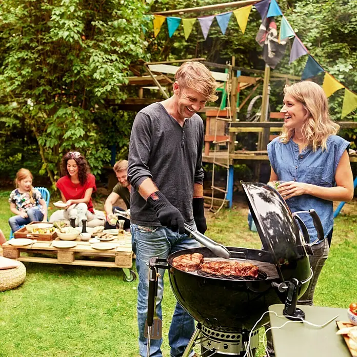 Weber Barbacoa redonda con tapa Master Touch GBS - Negro, Superficie parrilla: Ø 57 cm