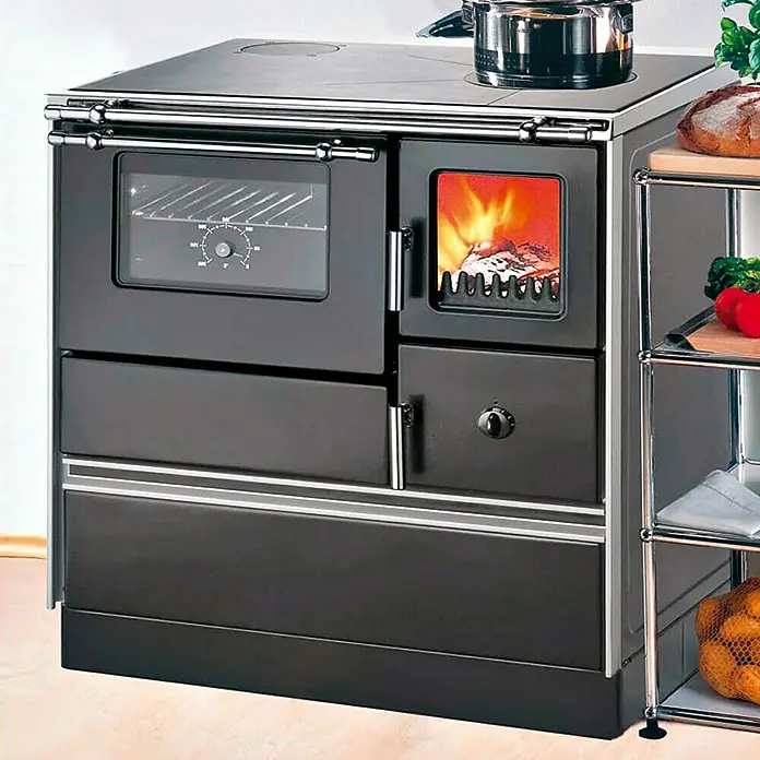 Westminster Küchenherd K 176 F/A - 5 kW, Raumheizvermögen: 124 m³, Backofen links, Schwarz - Anwendungsbeispiel