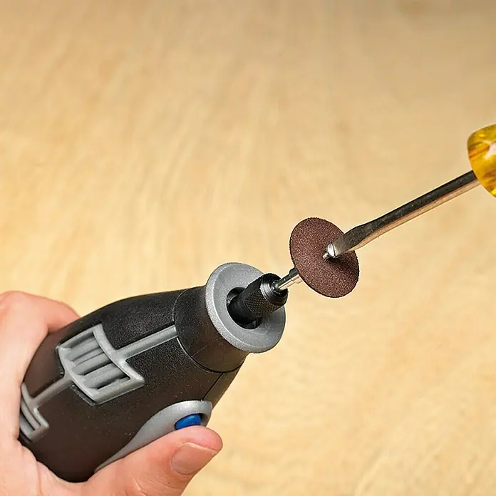 Dremel EZ SpeedClic Slijpschijf Mod. SC 411 - 30 mm, Korreling: 60, 6 st. - Close-up