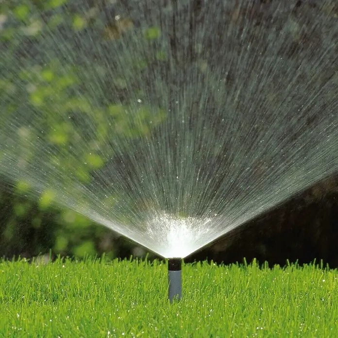 Gardena Dubinski zaljevač - Maksimalna površina raspršivača: 80 m² - Proizvod u upotrebi
