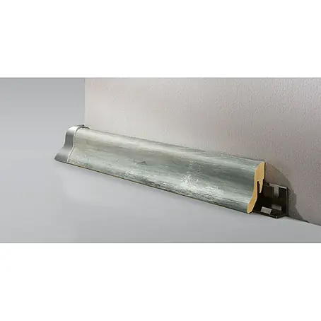 LOGOCLIC  Podna kutna lajsna K40 hrast Serra