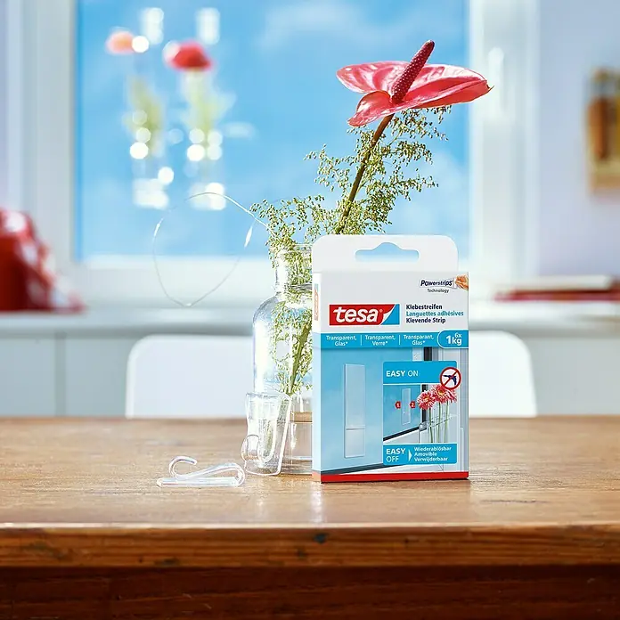 Tesa Klevende strip - Geschikt voor: Glas, Belastbaarheid: 1 kg, 8 stk., Transparant - Toepassingsvoorbeeld