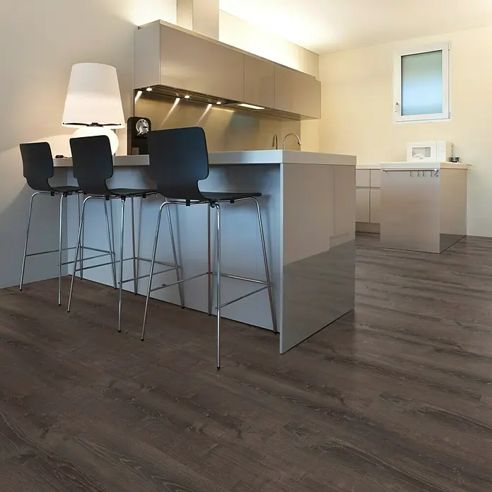 Star Clic Vinylboden More+ Smoky Oak Grey - 1.210 x 220 x 5 mm, Landhausdiele - Stimmungsaufnahme