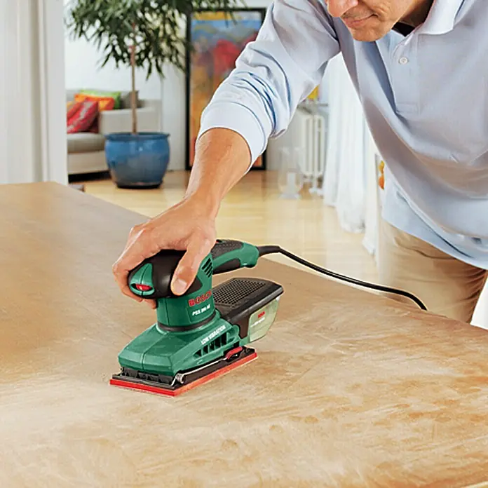 Bosch Schwingschleifer PSS 250 AE - 250 W, 14.000 U/min - 24.000 U/min, Schleiffläche: 167 cm² - Anwendungsbeispiel