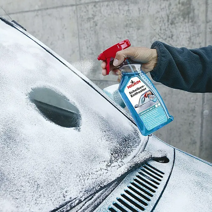 Nigrin Scheibenentfroster - 0,5 l, -55 °C - Anwendungsbeispiel