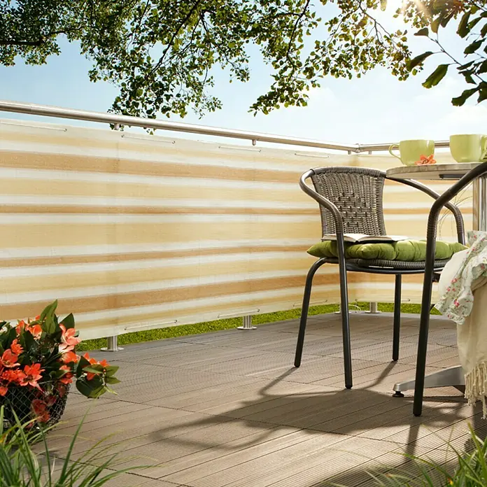 Gardol Zaštita od pogleda za balkon - Bež-bijele boje, 5 x 0,9 m - Proizvod u upotrebi