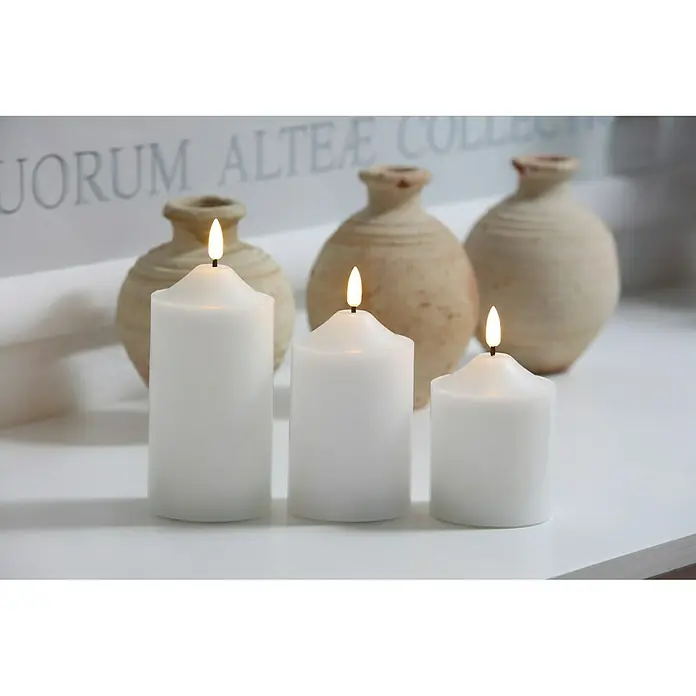 Vela con LED Vera - Ø x Al: 7,5 x 12 cm, Blanco, Cera natural