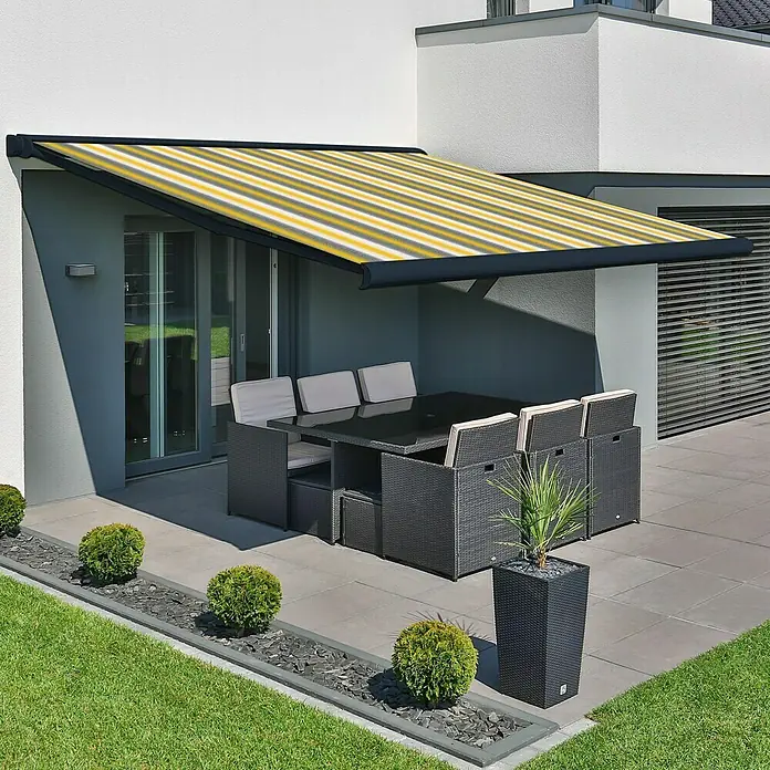 Deyo Limassol Vollkassettenmarkise - Gelb/Grau/Beige, Farbe Gestell: Anthrazit, Breite: 5 m, Ausfall: 3,5 m - Stimmungsaufnahme