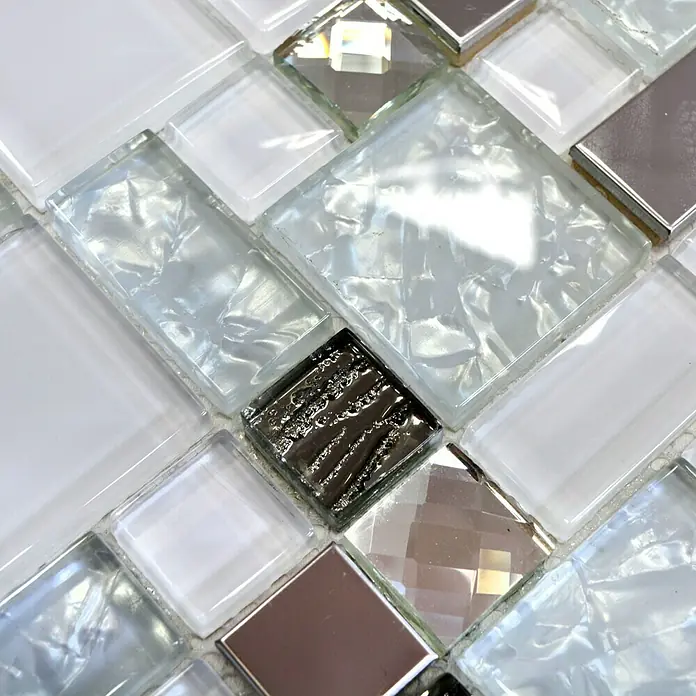 Mosaikfliese Crystal Mix XCM MC699 - 30 x 30 cm, Weiß/Grau, Glänzend - Detailaufnahme