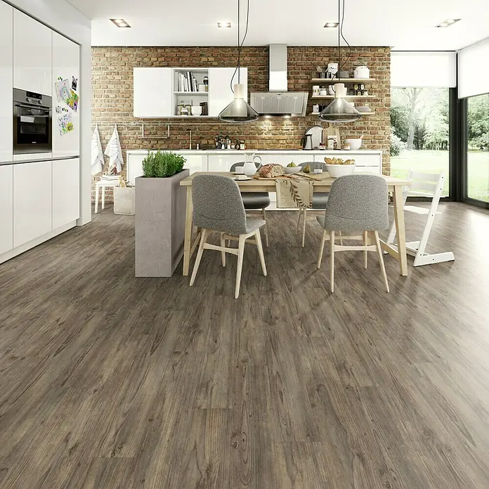 Egger Home Handmuster GreenTec Carpio Pinie Dunkel - 350 x 230 x 7,5 mm, Landhausdiele - Stimmungsaufnahme