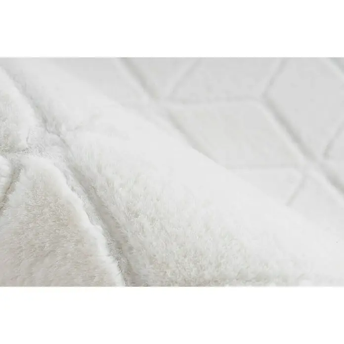 Kayoom Hochflorteppich Vivica 125 - Weiß, 160 x 120 cm, 100 % Polyester - Detailaufnahme