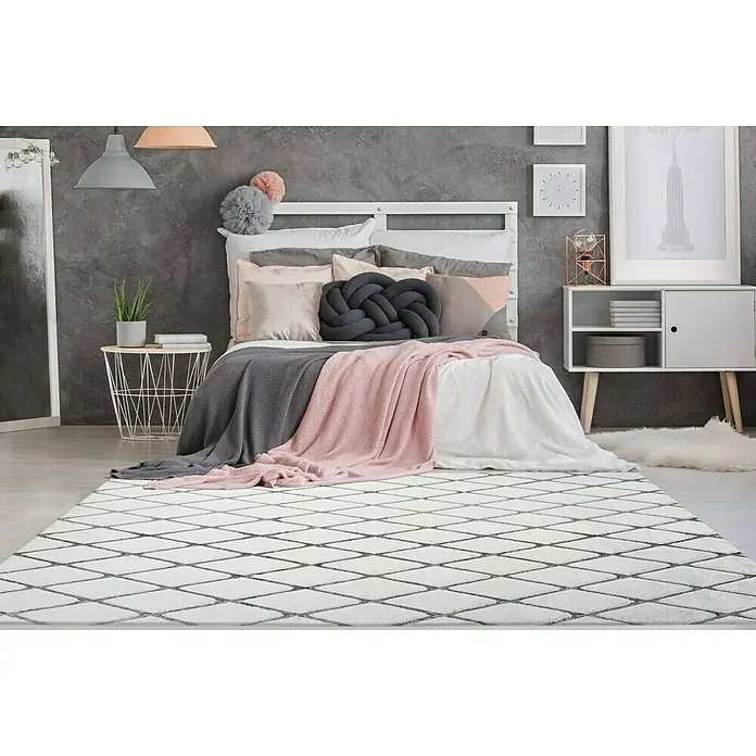 Kayoom Hochflorteppich Vivica 225 - Weiß/Anthrazit, 150 x 80 cm, 100 % Polyester - Stimmungsaufnahme