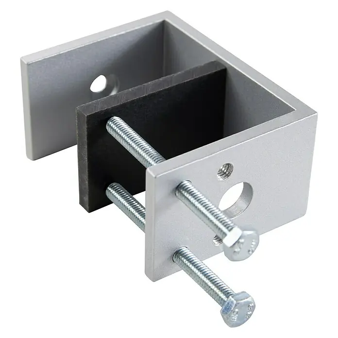 Room Plaza Klemmfuß - 80 x 40 mm, Spannweite: 65 mm, Silber, Passend für: Room Plaza Hygieneschutzglas - Linke Seitenansicht