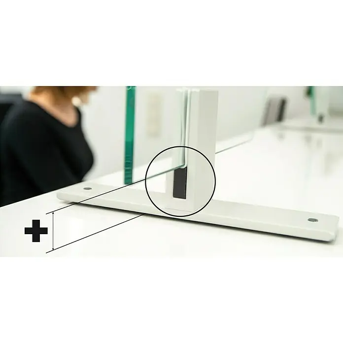 Room Plaza Abstands-Set - 40 x 25 x 8 mm, Passend für: Room Plaza Standfuß aus Aluminum, Room Plaza Thekenhalter Aluminium - Detailaufnahme