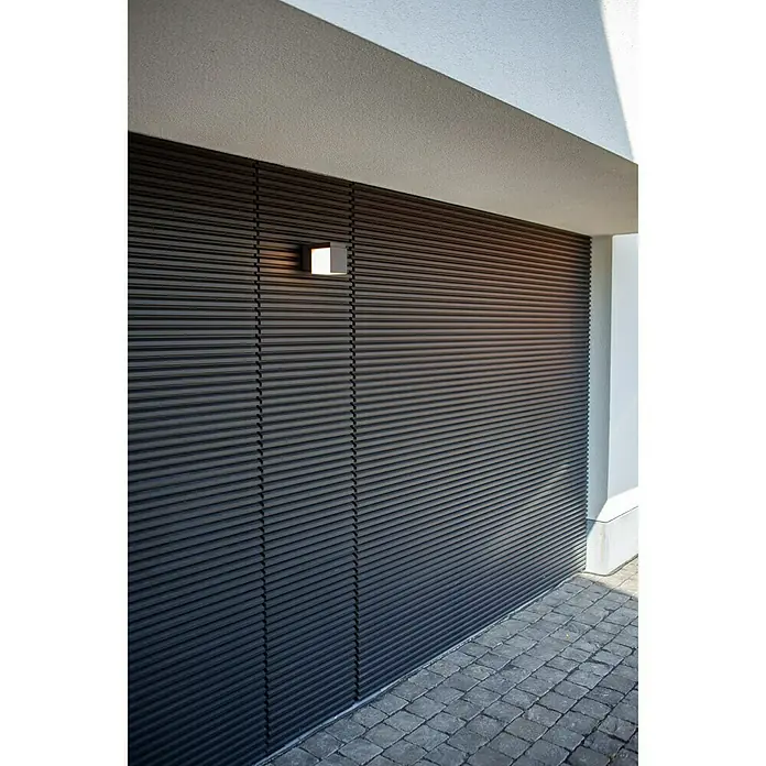 Lutec LED-Außenwandleuchte Cuba - 12 W, 10 x 14,8 x 11,6 cm, Anthrazit, IP54 - Stimmungsaufnahme