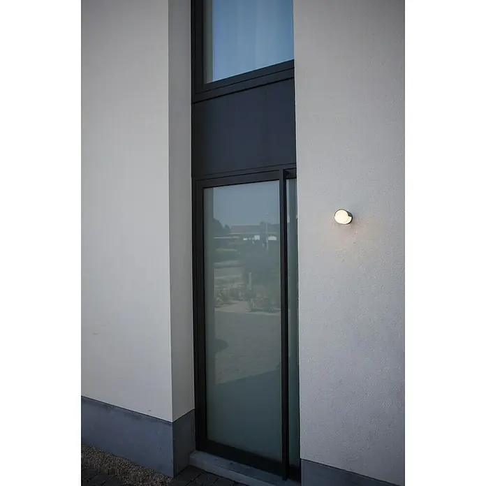 Lutec LED-Rundleuchte moderne LED-Außenwandleuchte - Warmweiß, IP54 - Stimmungsaufnahme