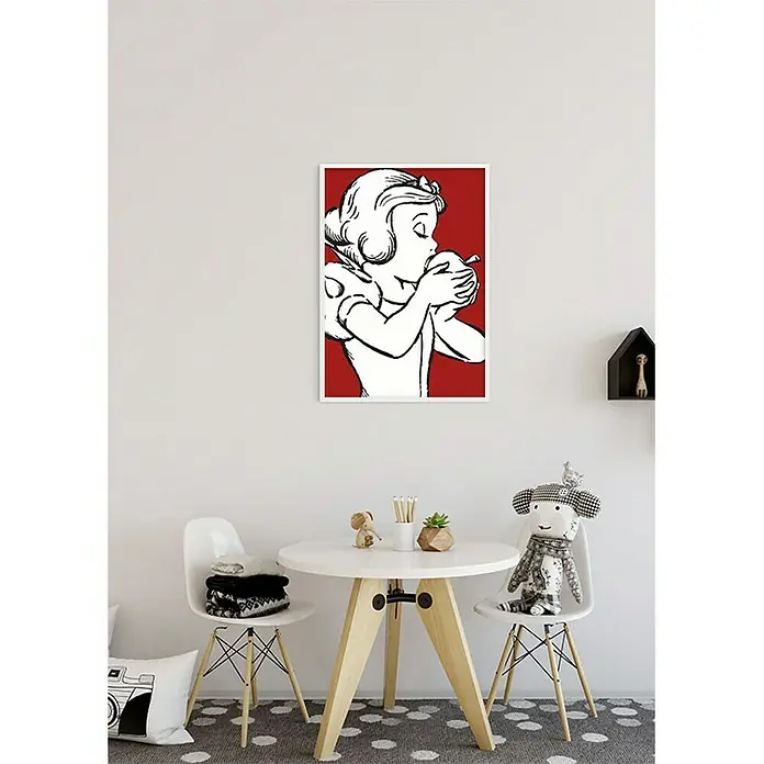 Komar Disney Edition 4 Poster Snow White Apple Bite Red - Disney, B x H: 50 x 70 cm - Stimmungsaufnahme