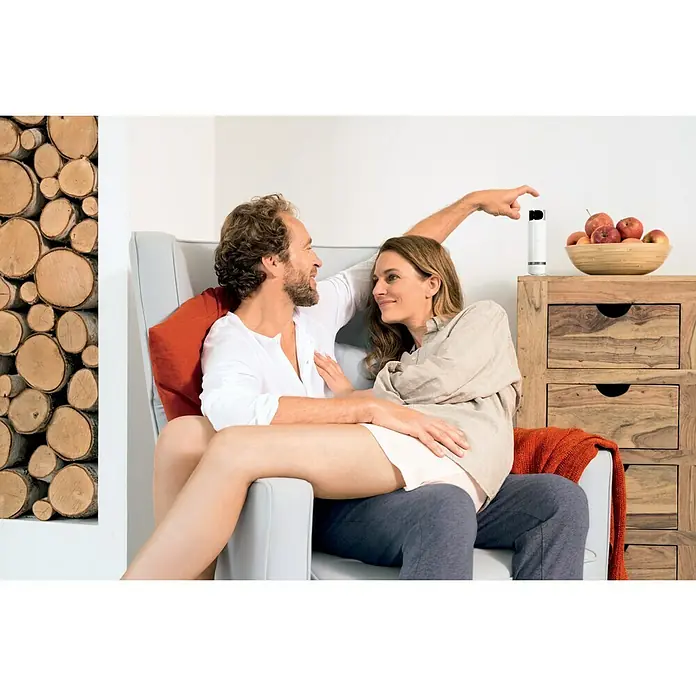 Bosch Smart Home Innenkamera - 1.920 x 1.080 Pixel (Full HD), Reichweite Funk: 80 m (Freifeld) - Anwendungsbeispiel