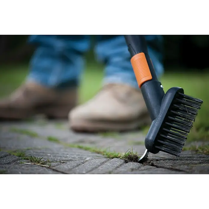Fiskars QuikFit Četka za fuge Quickfit - Radna širina: 15,2 cm - Živopisni prikaz