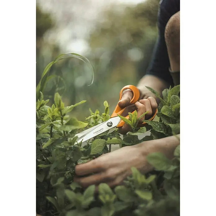 Fiskars Universalschere Classic S90 - 21 cm - Stimmungsaufnahme