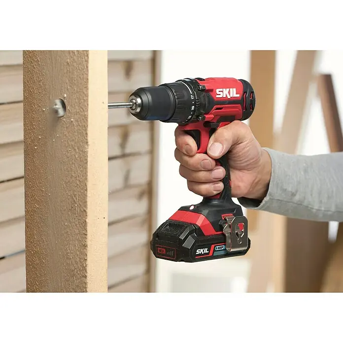 Bosch Akumulatorska bušilica/odvijač 3008 BA - 18 V, 2 Ah, 0 okr/min - 1.450 okr/min, 56 -dij. - Proizvod u upotrebi