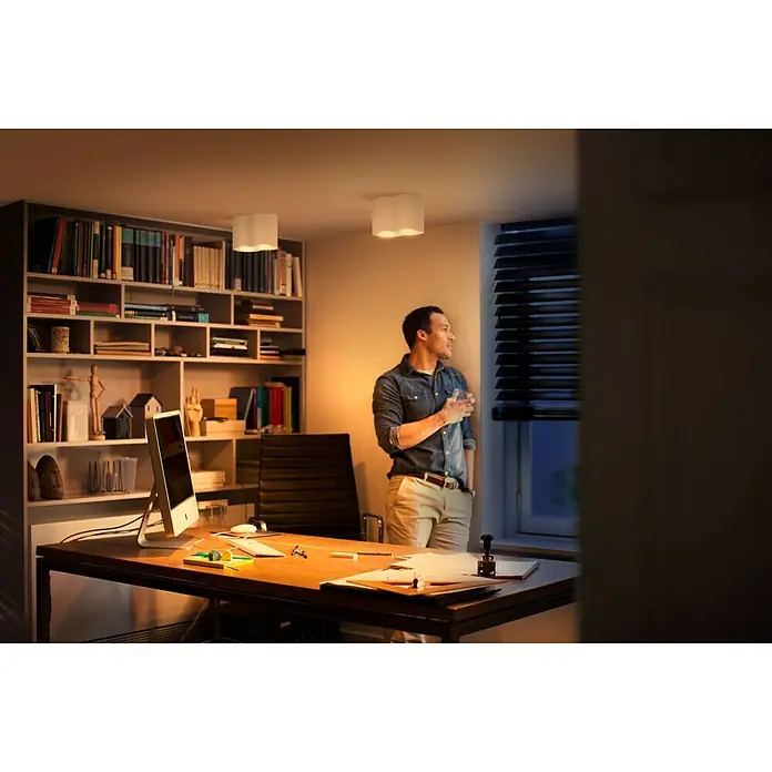 Philips Hue LED-Deckenstrahler Pillar - 11 W, L x B x H: 19,3 x 10,3 x 12 cm, Weiß, Kaltweiß - Stimmungsaufnahme