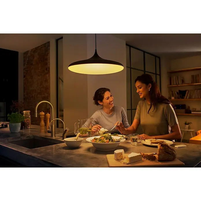 Philips Hue LED-Pendelleuchte Cher - 33 W, Schwarz, Neutralweiß, Höhe: 175 cm - Stimmungsaufnahme