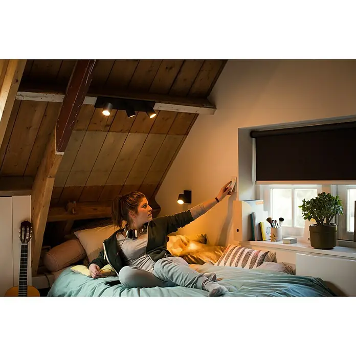 Philips Hue Led-wandspot Runner met bluetooth - 5,5 W, l x b x h: 11 x 9 x 11 cm, Zwart, Daglicht wit - Sfeeropname