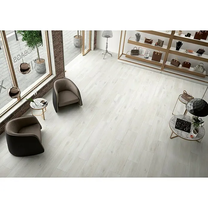 BHS Showroom Pavimento porcelánico Suave Sanford - 30 x 150 cm, Blanco, Rectificado
