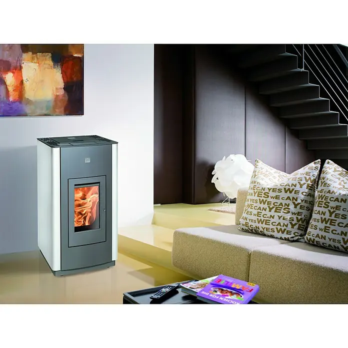 Haas+Sohn Pelletofen Pellettino plus WLAN-Modul & Aschesauger - 2,4 kW - 8,3 kW, Raumheizvermögen: 230 m³, Anthrazit/Weiß - Stimmungsaufnahme