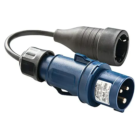 Famatel  Clavija 2P+T BASE 2P+TTL