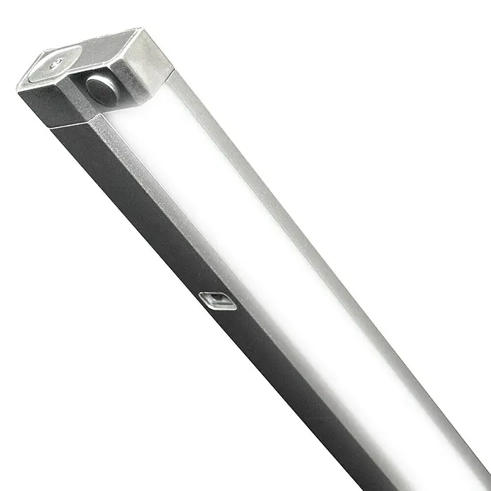 Luceco Lámpara LED bajo mueble con sensor - 6,5 W, Sensor de movimiento, L x An x Al: 45,7 x 1,72 x 4,55 cm, Plateado - Primer plano