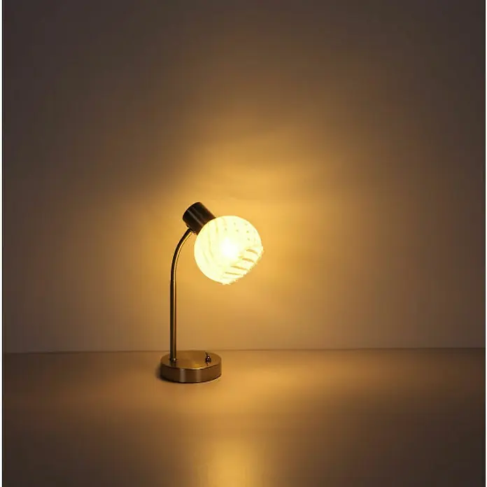 Globo Tischleuchte Willy - 40 W, L x B x H: 24 x 23 x 40 cm, Nickel Matt, Weiß, Klar, E27 - Stimmungsaufnahme