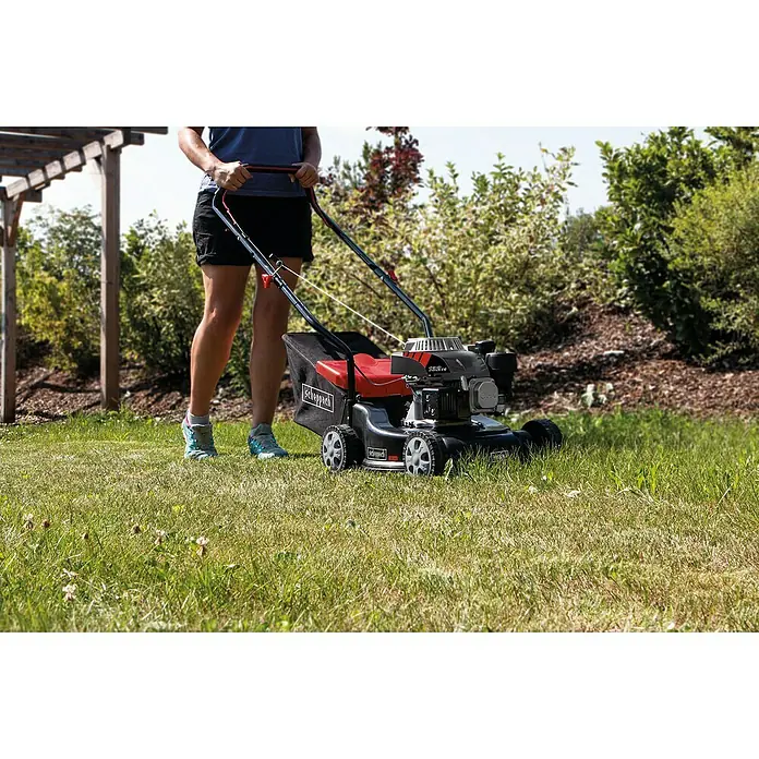 Scheppach Benzin-Rasenmäher MP132-40 - Schnittbreite: 40 cm - Anwendungsbeispiel