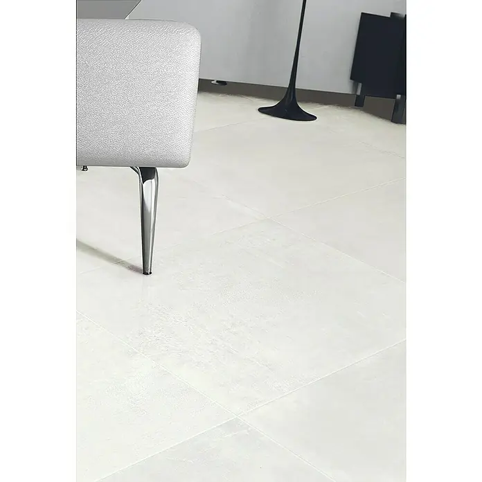 BHS Showroom Pavimento porcelánico Icon - 71 x 71 cm, Blanco, Rectificado, Efecto cemento - Foto ambiente