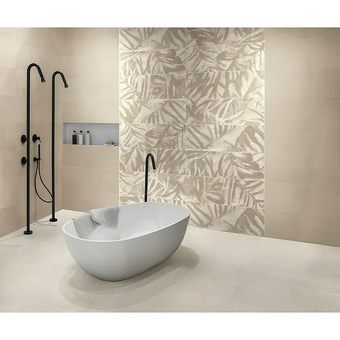BHS Showroom Revestimiento cerámico Betton Wall - 30 x 90 cm, Taupe, Efecto cemento - Foto ambiente