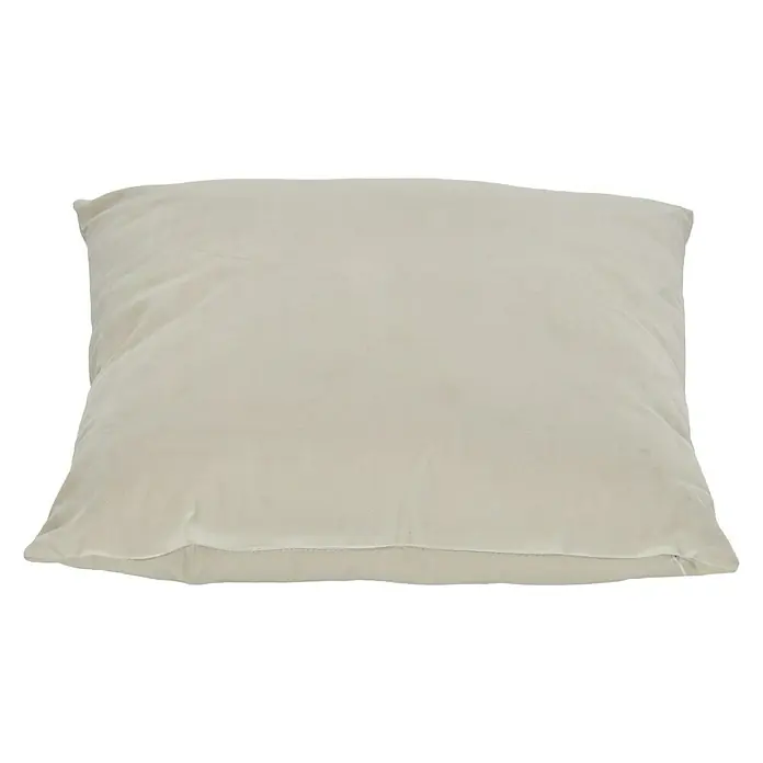 Kissen Uni Velours - Beige, 45 x 45 cm, 100 % Polyester - Diagonale Ansicht