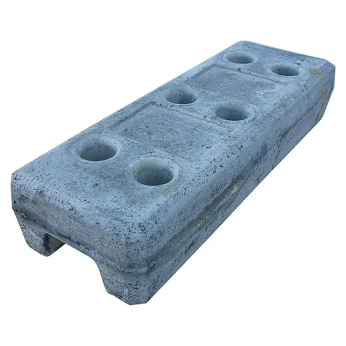 Betonsockel BS32 - L x B x H: 62 x 20 x 12 cm, Geeignet für: Bauzäune - Diagonale Ansicht