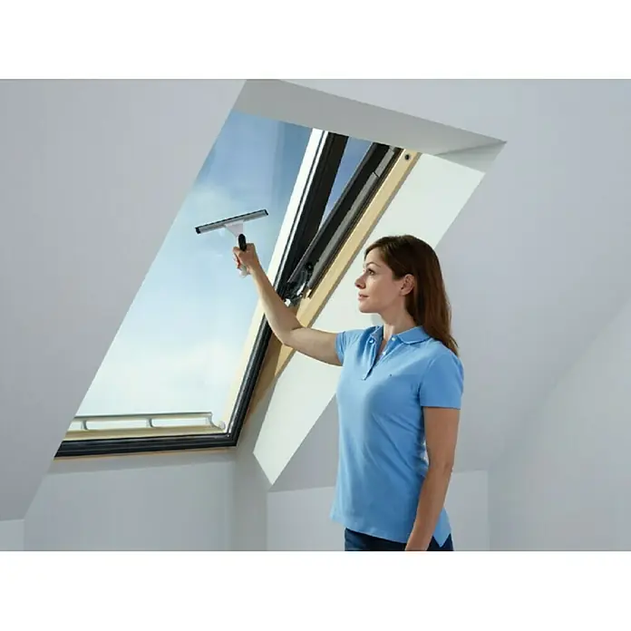 Velux Zaokretni prozor SAFETY PLUS GGL FK06 3070 - 66 cm x 118 mm - Proizvod u upotrebi
