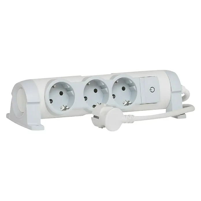 Legrand Base de enchufe múltiple 3 tomas - 3 ud., Blanco, Longitud del cable: 1,5 m - Vista frontal