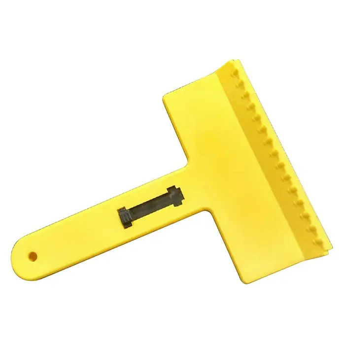 Strugač leda s četkom - Duljina: 18 cm, Širina: 13 cm - Dijagonalni pogled