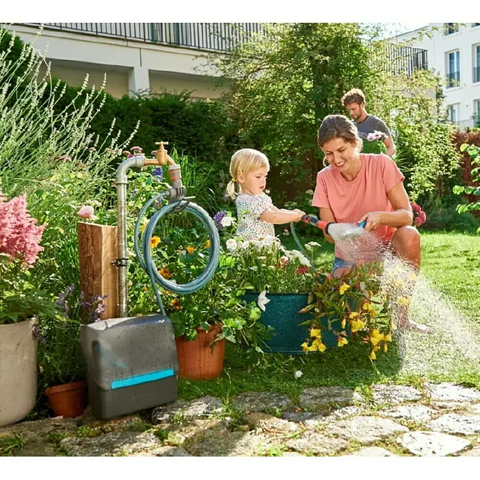 Gardena City Gardening Spiralschlauch - Länge: 7,5 m - Anwendungsbeispiel